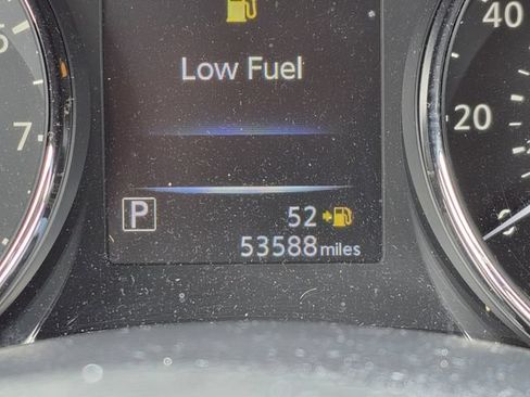 Used 2017 Nissan Rogue SV FWD image 12