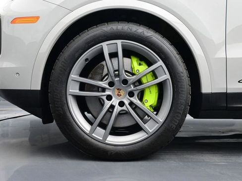 Certified 2025 Porsche Cayenne S AWD/4WD image 6