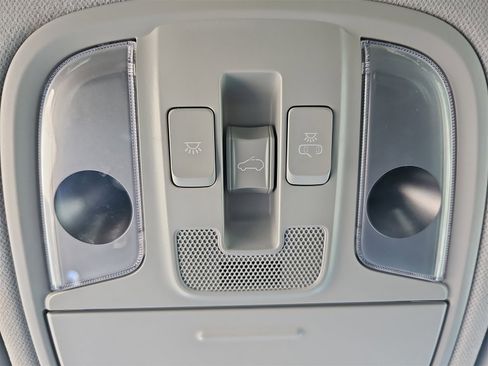 Used 2022 Kia Niro EX Premium image 35