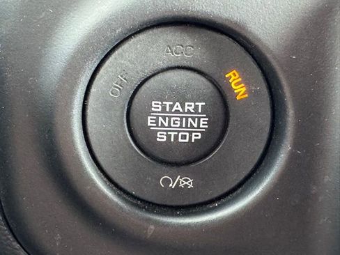 Used 2021 Jeep Wrangler Unlimited Rubicon image 24