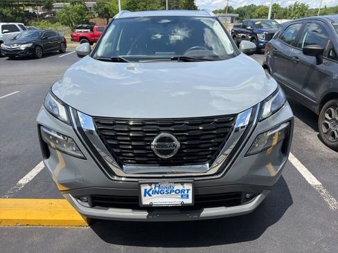 Used 2021 Nissan Rogue SL AWD/4WD image 2