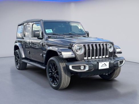 Used 2021 Jeep Wrangler Unlimited Sahara w/ Cold Weather Group image 8