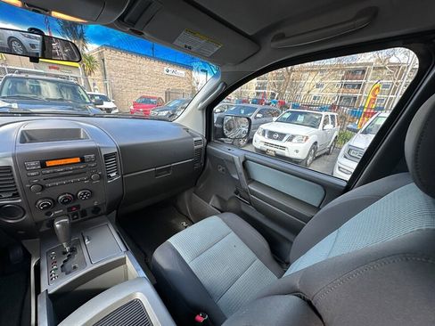 Used 2007 Nissan Titan SE image 17