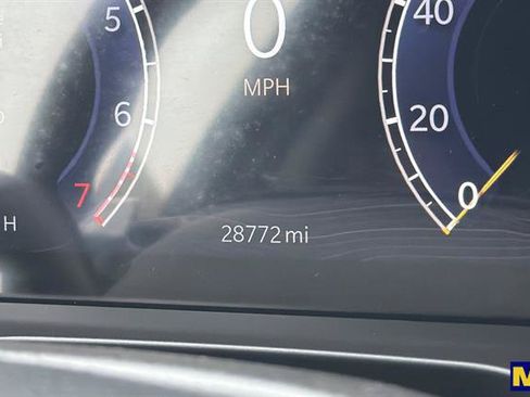 Used 2022 Jeep Grand Cherokee L Laredo w/ Luxury Tech Group I RWD image 34