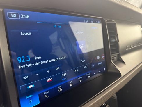 Used 2022 Ford Bronco Wildtrak AWD/4WD image 14