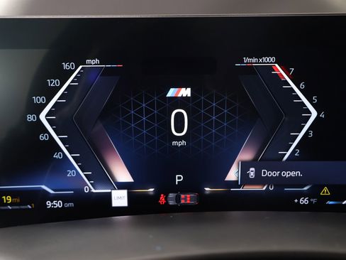 New 2026 BMW X5 xDrive40i w/ M Sport Package image 4