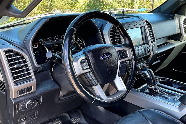 Used 2018 Ford F150 Platinum w/ Equipment Group 701A Luxury RWD image 12