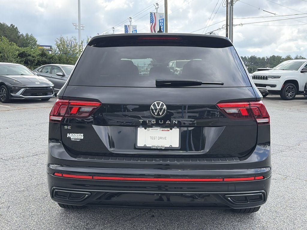 Used 2023 Volkswagen Tiguan SE R-Line FWD image 23