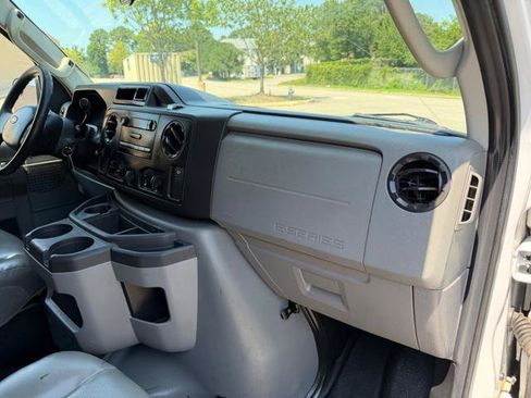 Used 2013 Ford E-250 and Econoline 250 w/ Commercial Cargo Van Pkg RWD image 13