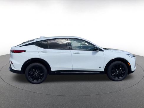 Used 2025 Buick Envista Sport Touring image 16