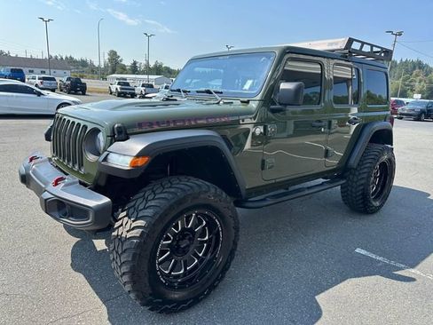 Used 2022 Jeep Wrangler Unlimited Rubicon AWD/4WD image 6