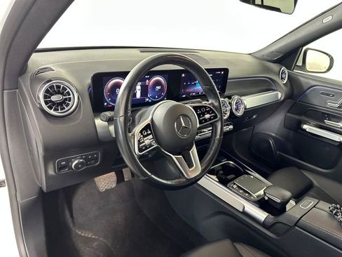 Used 2023 Mercedes-Benz GLB 250 GLB 250 w/ Premium Package image 13