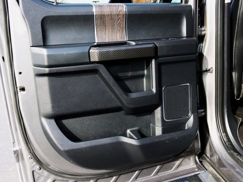 Used 2021 Ford F250 Lariat w/ Lariat Ultimate Package image 23