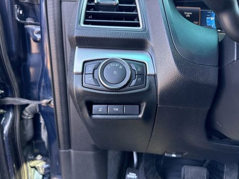 Used 2016 Ford Explorer XLT w/ Equipment Group 202A image 15