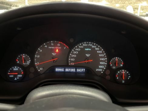 Used 1999 Chevrolet Corvette Convertible w/ Performance Handling Pkg image 30