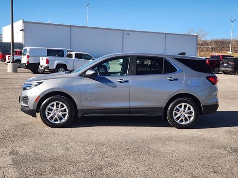 Used 2023 Chevrolet Equinox LT image 4