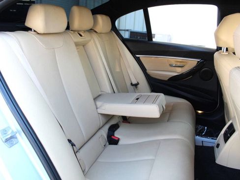 Used 2017 BMW 330i Sedan image 11