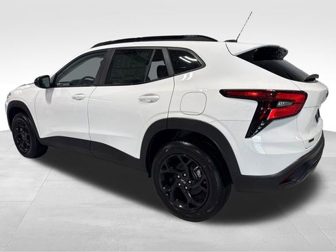 New 2026 Chevrolet Trax LT w/ Driver Confidence Package FWD image 47