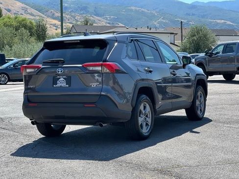 Used 2024 Toyota RAV4 LE AWD/4WD image 8