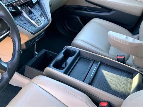 Used 2018 Honda Odyssey EX-L image 17