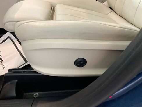 Used 2020 Mercedes-Benz GLB 250 4MATIC image 25