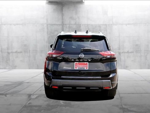 Certified 2025 Nissan Rogue SL w/ Tech Package AWD/4WD image 6