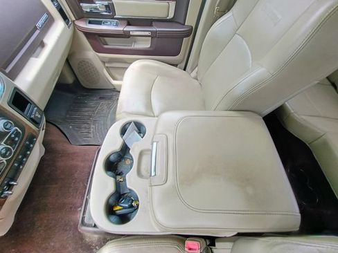 Used 2013 RAM 1500 Laramie w/ Convenience Group AWD/4WD image 24