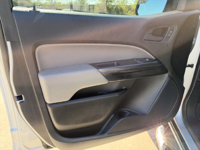 Used 2020 Chevrolet Colorado W/T w/ Custom Special Edition RWD image 12