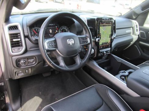 Used 2021 RAM 1500 Laramie image 15