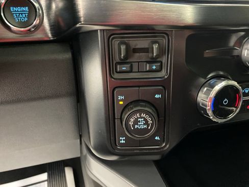 Used 2025 Ford F250 Lariat w/ Lariat Ultimate Package AWD/4WD image 21