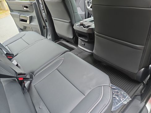 New 2026 Toyota Tundra Limited AWD/4WD image 11