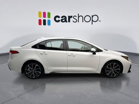 Used 2022 Toyota Corolla SE w/ SE Premium Package FWD image 6