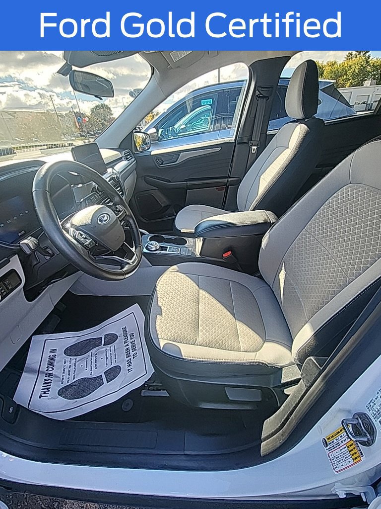 Certified 2025 Ford Escape Active w/ Cold Weather Package AWD/4WD image 17