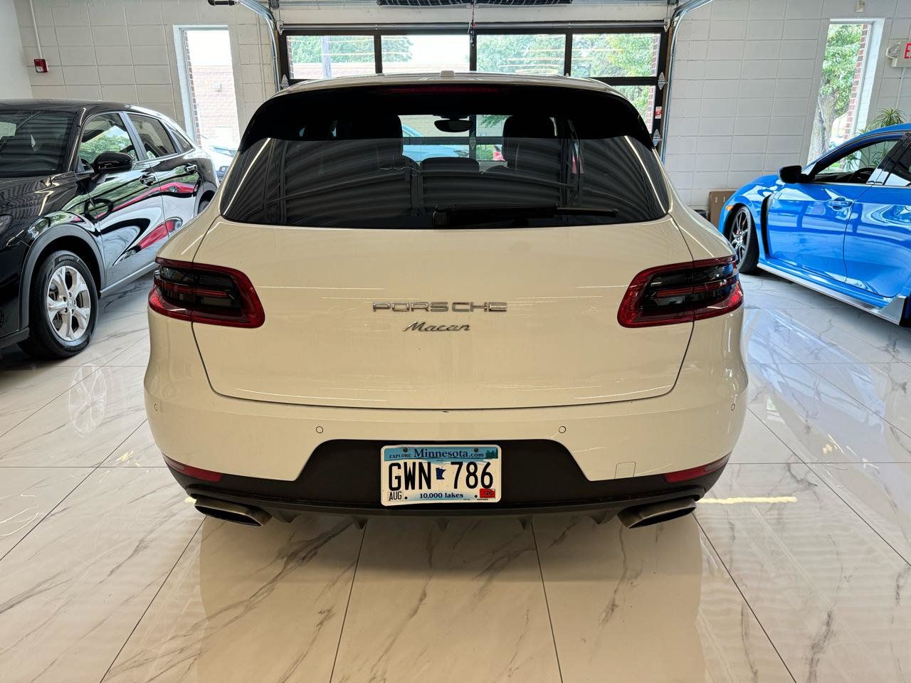 Used 2017 Porsche Macan AWD/4WD image 6