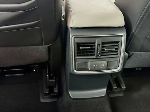 Used 2019 Subaru Forester Limited w/ Popular Package #3 AWD/4WD image 31