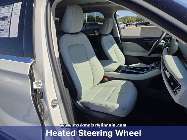 New 2027 Lincoln Aviator AWD image 17