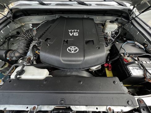 Used 2007 Toyota FJ Cruiser 4WD image 19