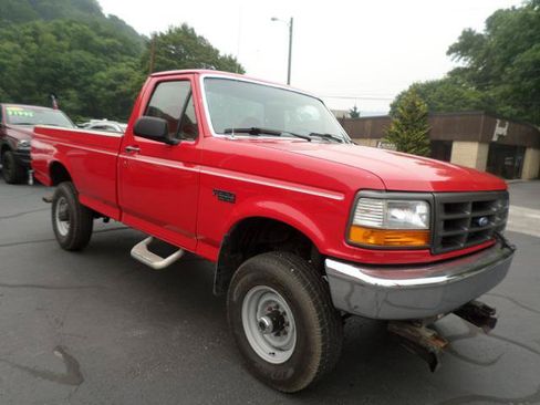 Used 1997 Ford F250 4x4 Regular Cab Heavy Duty image 1