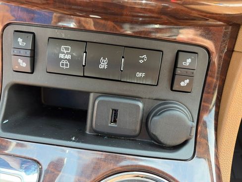 Used 2017 Buick Enclave Leather FWD image 22