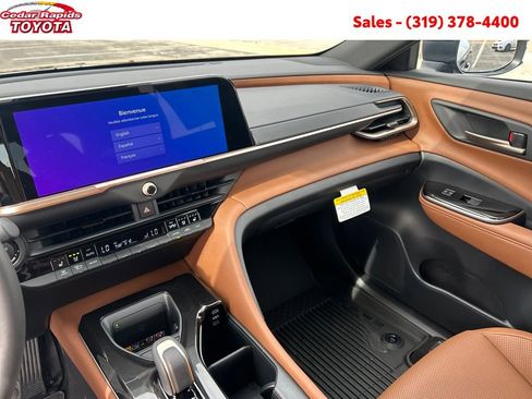 New 2026 Toyota Crown Signia image 13