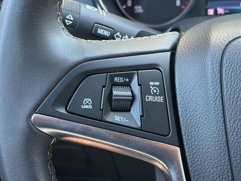 Used 2020 Buick Encore Preferred AWD/4WD image 20