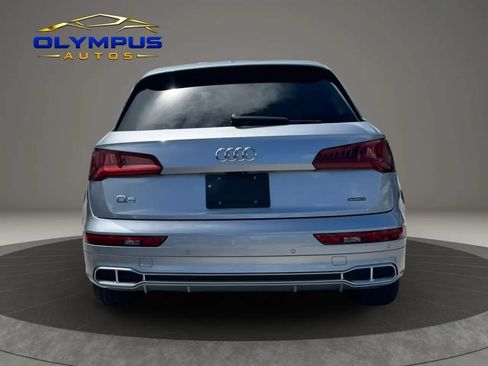 Used 2020 Audi Q5 e Premium w/ Convenience Package AWD/4WD image 4
