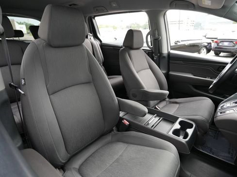 Used 2021 Honda Odyssey EX image 28
