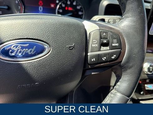 Used 2020 Ford Explorer XLT w/ Comfort Package image 14