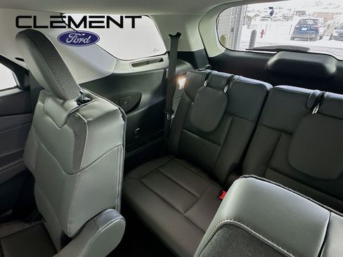 New 2026 Ford Explorer Active w/ Active Comfort Package AWD/4WD image 30