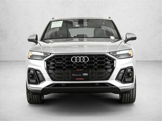 Certified 2025 Audi Q5 2.0T Premium w/ Convenience Plus Package video 2