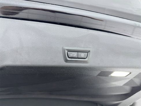 Used 2023 BMW XM image 13