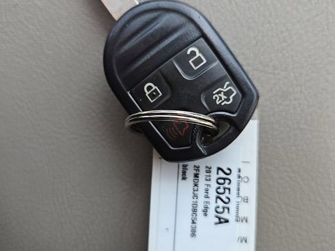Used 2013 Ford Edge SEL FWD image 28