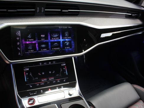 Used 2025 Audi S7 Premium Plus image 47