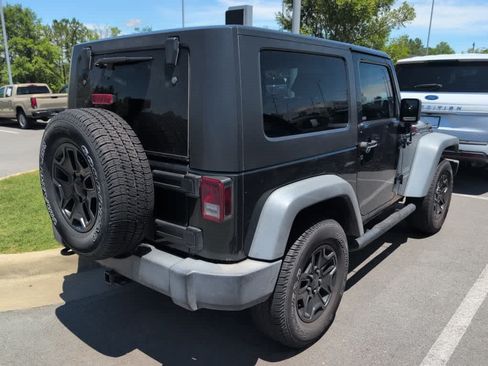 Used 2010 Jeep Wrangler Sport AWD/4WD image 3